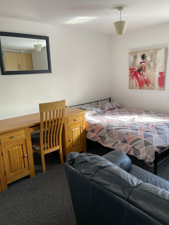 Spacious, Sleeps 17, 3 Bathrooms, Parking, Mansfield Exterior foto